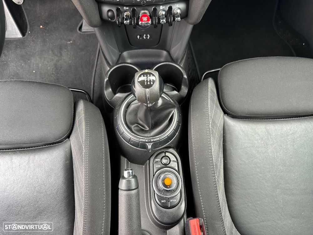 MINI 3 Portas Cooper D - 17