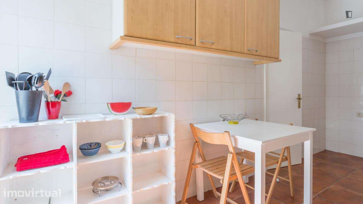 Quarto - localizado em Ramalde Porto - Grande imagem: 2/27