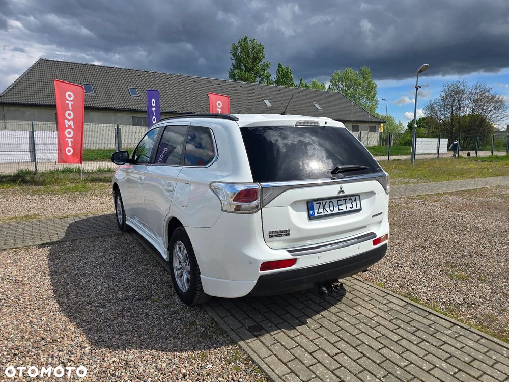 Mitsubishi Outlander 2.0 4WD CVT Edition+ - 8