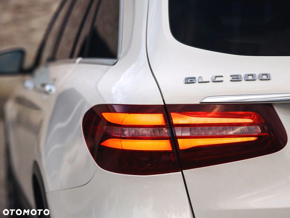 Mercedes-Benz GLC 300 4-Matic - 15