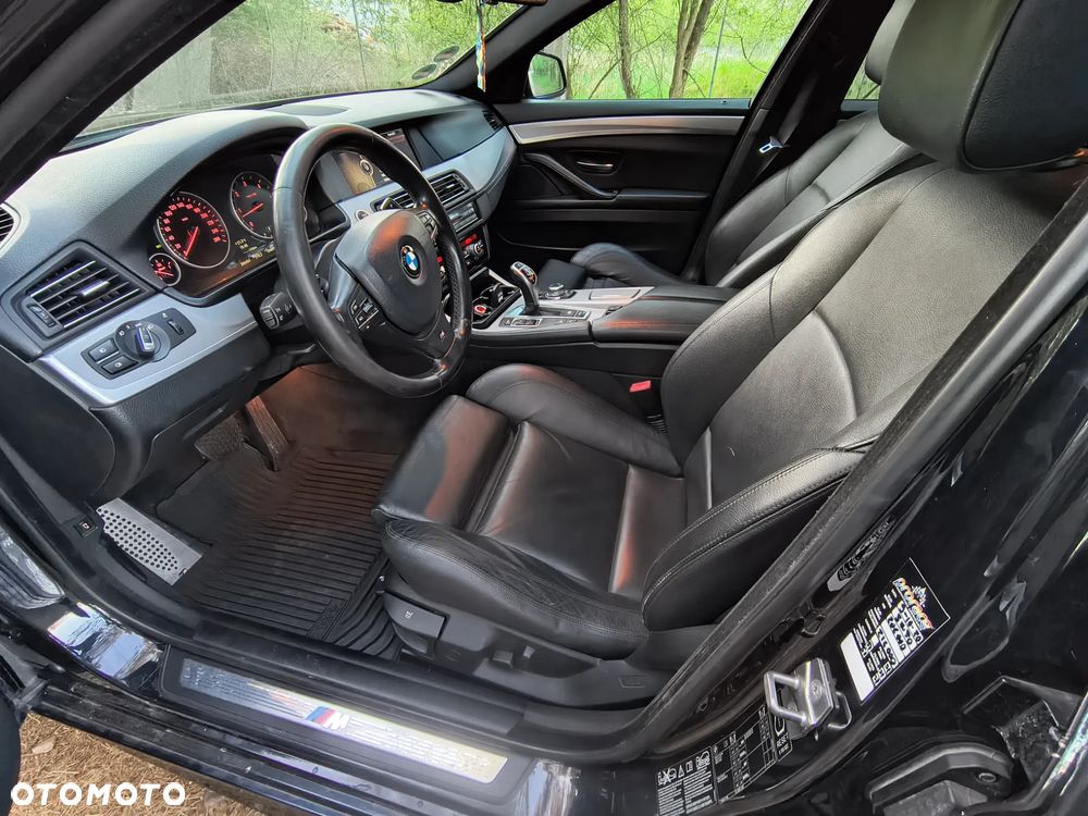 BMW Seria 5 530d xDrive - 9