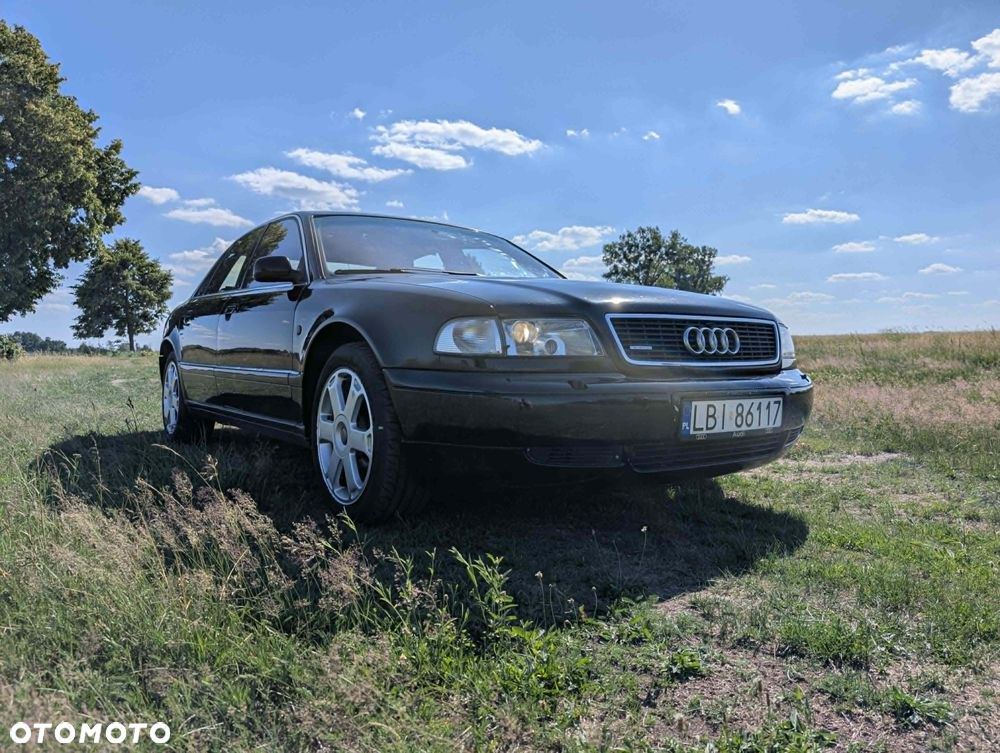 Audi A8 - 1