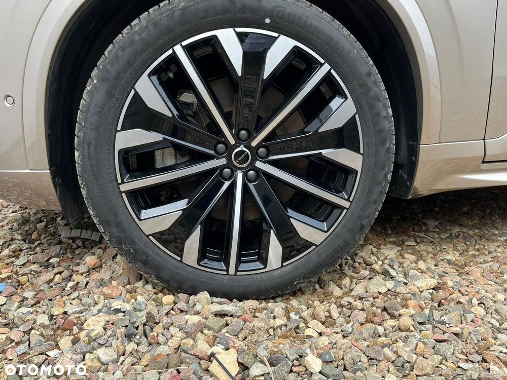 Volvo XC 90 - 40