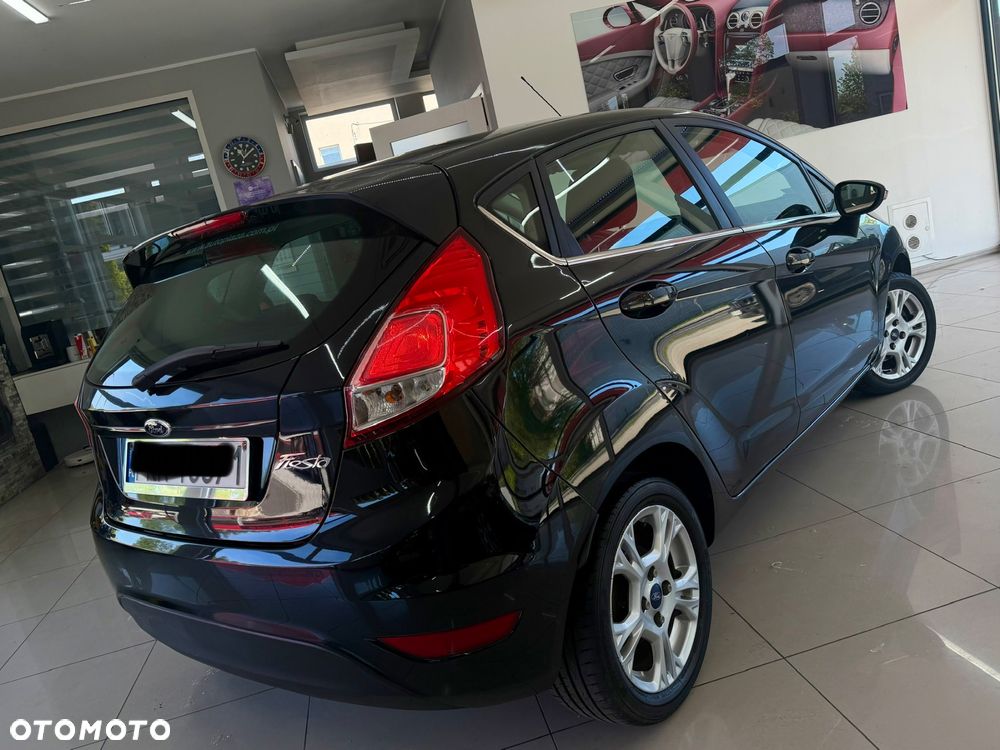 Ford Fiesta - 28