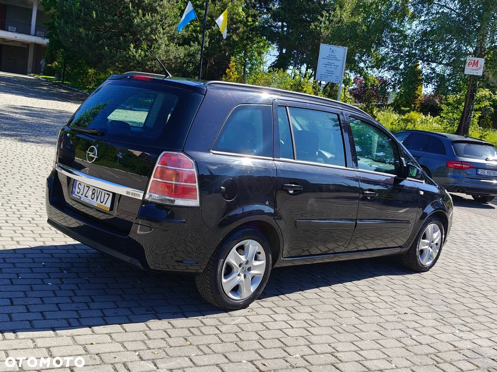Opel Zafira 1.9 CDTI Cosmo - 9