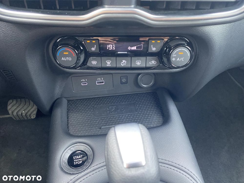 Nissan Juke 1.0 DIG-T N-Connecta DCT - 17