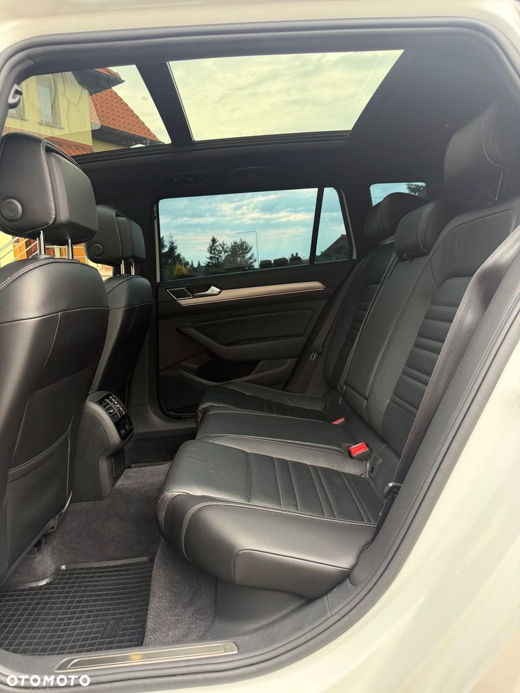 Volkswagen Passat 2.0 TDI Bi-Turbo BMT 4Mot Highline DSG - 24