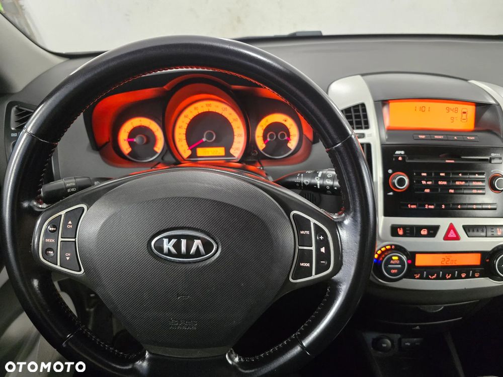 Kia Ceed Cee'd 1.6 Comfort + - 7