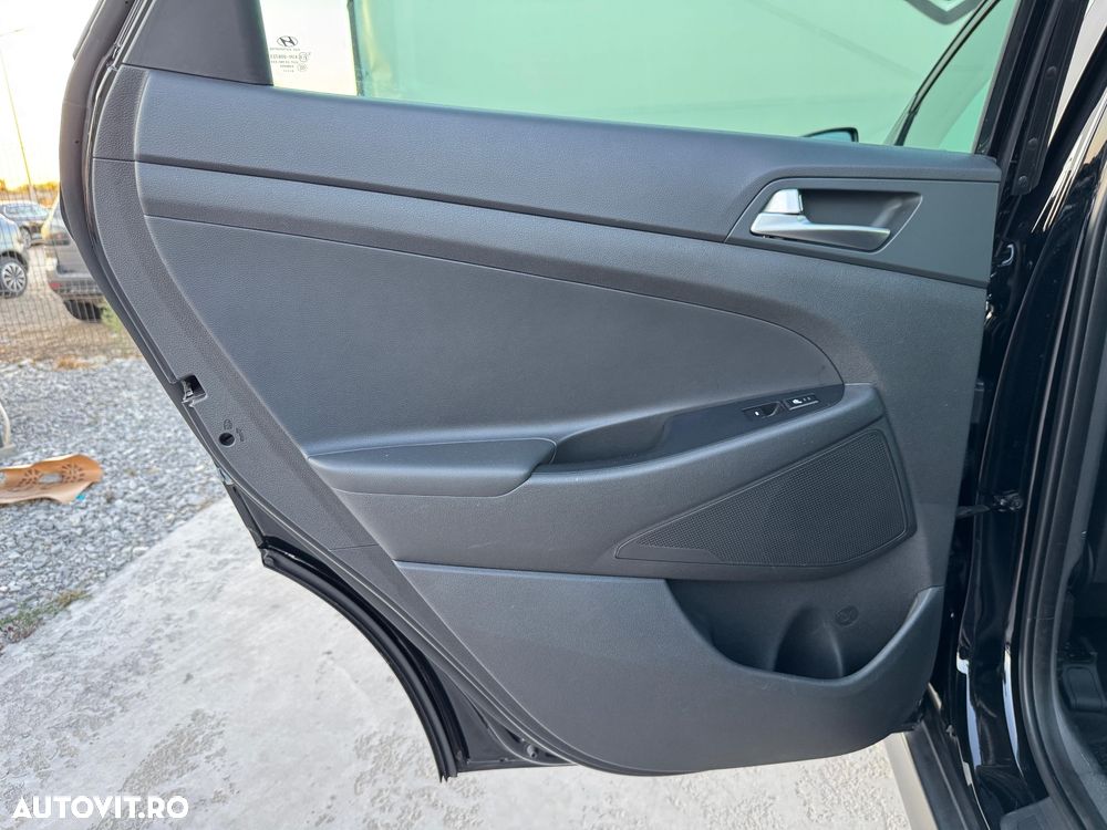 Hyundai Tucson blue 1.7 CRDi 2WD DCT Style - 19