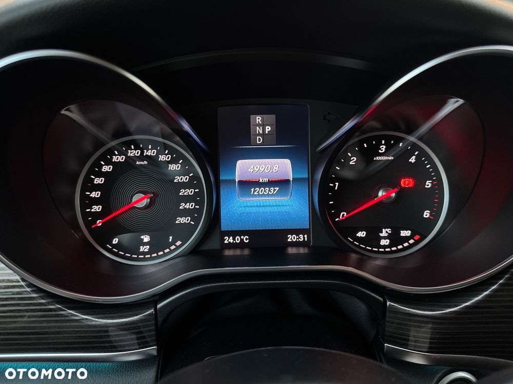 Mercedes-Benz Klasa V 300 d Avantgarde 9G-Tronic (d³ugi) - 11