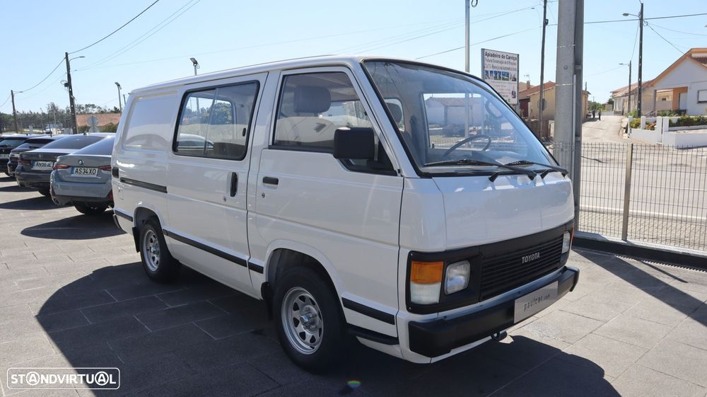 Toyota HiAce 2.4 D LH51L - 6