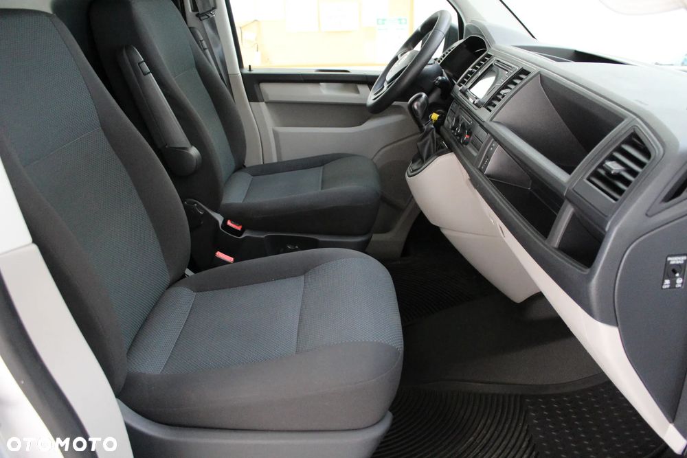 Volkswagen Transporter T6 - 14