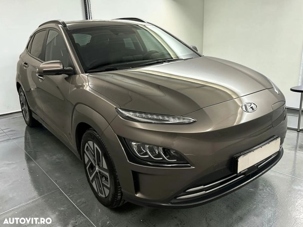 Hyundai KONA Premium - 2