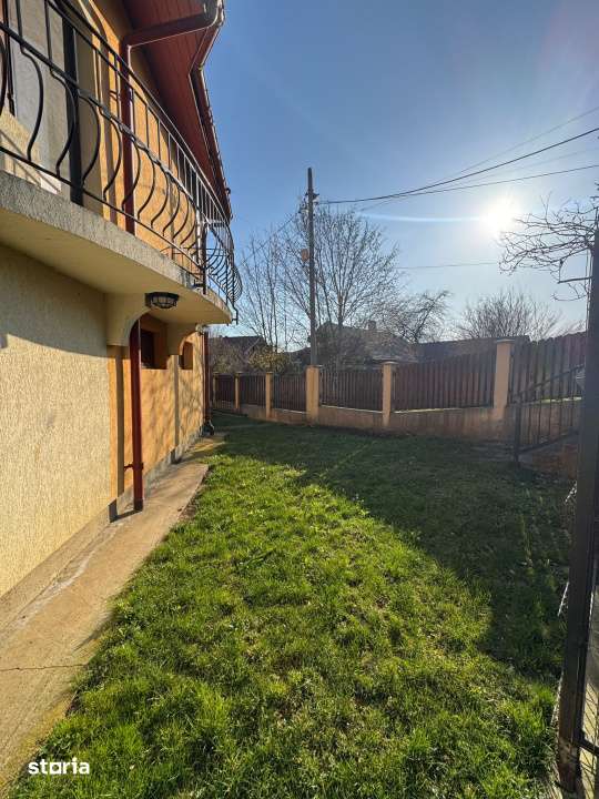 Vila 336 mp utili, garaj 2 masini, teren 380 mp, zona Grivitei - Imagine principală: 2/19