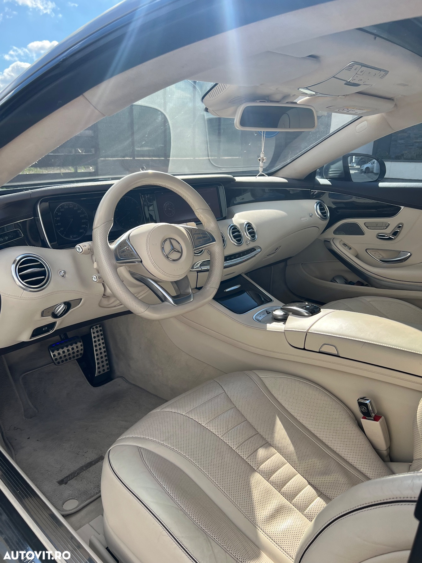 Mercedes-Benz S 500 4MATIC Coupe Aut - 12