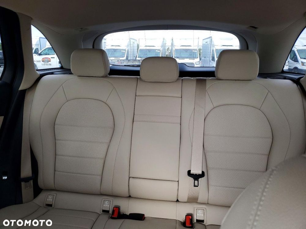Mercedes-Benz GLC 300 4-Matic - 10