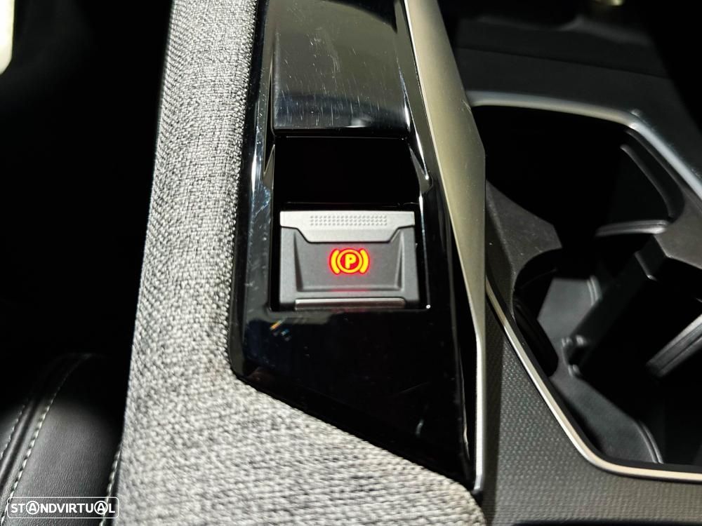 Peugeot E-3008 73 kWh Allure - 46