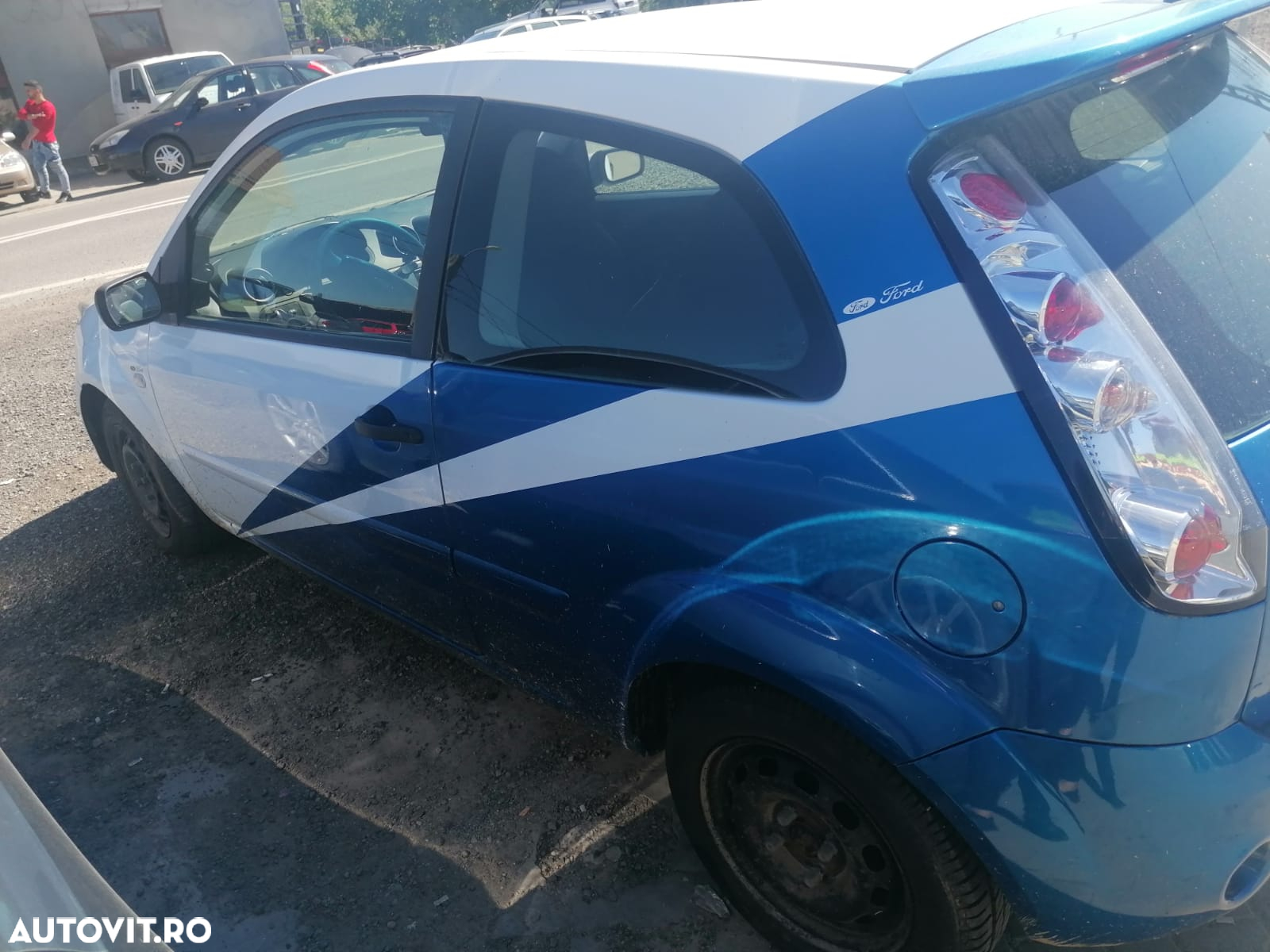 Dezmembram Ford Fiesta 2008 1.6 benzinar - 3
