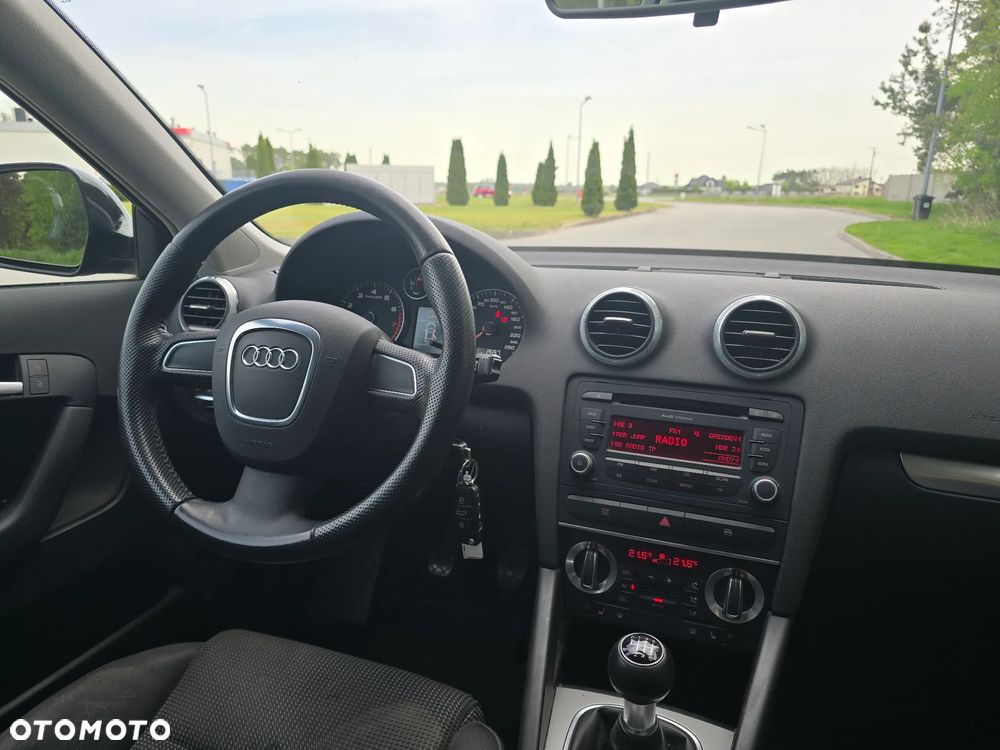 Audi A3 Sportback 1.8 TFSI Attraction - 11