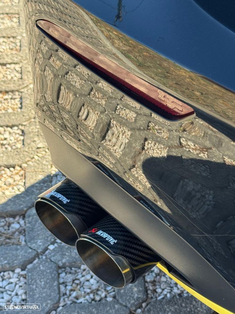 Mercedes-Benz A 250 e 8G-DCT AMG Line - 11