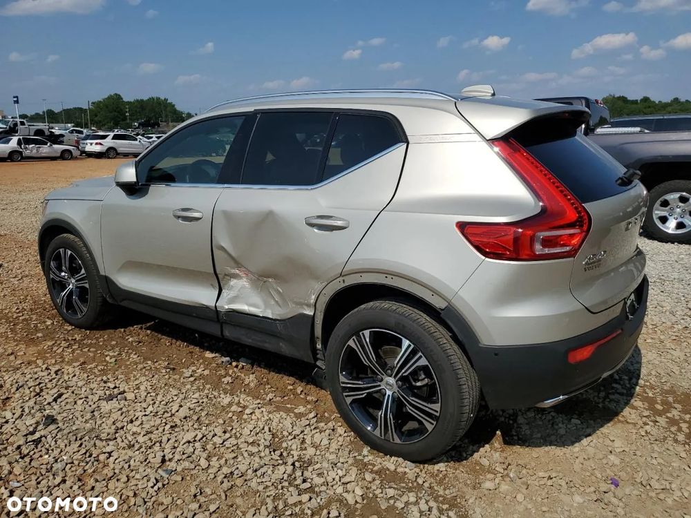 Volvo XC 40 - 3