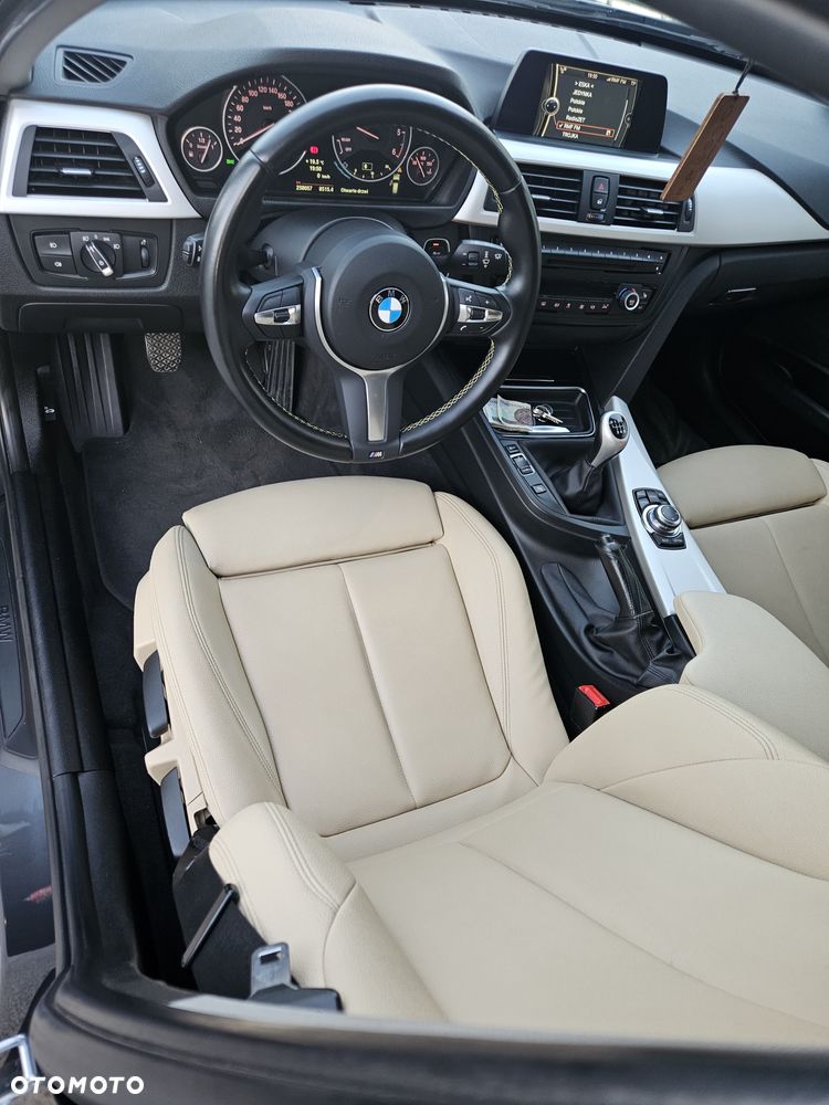 BMW Seria 3 320d Efficient Dynamics Edition - 11