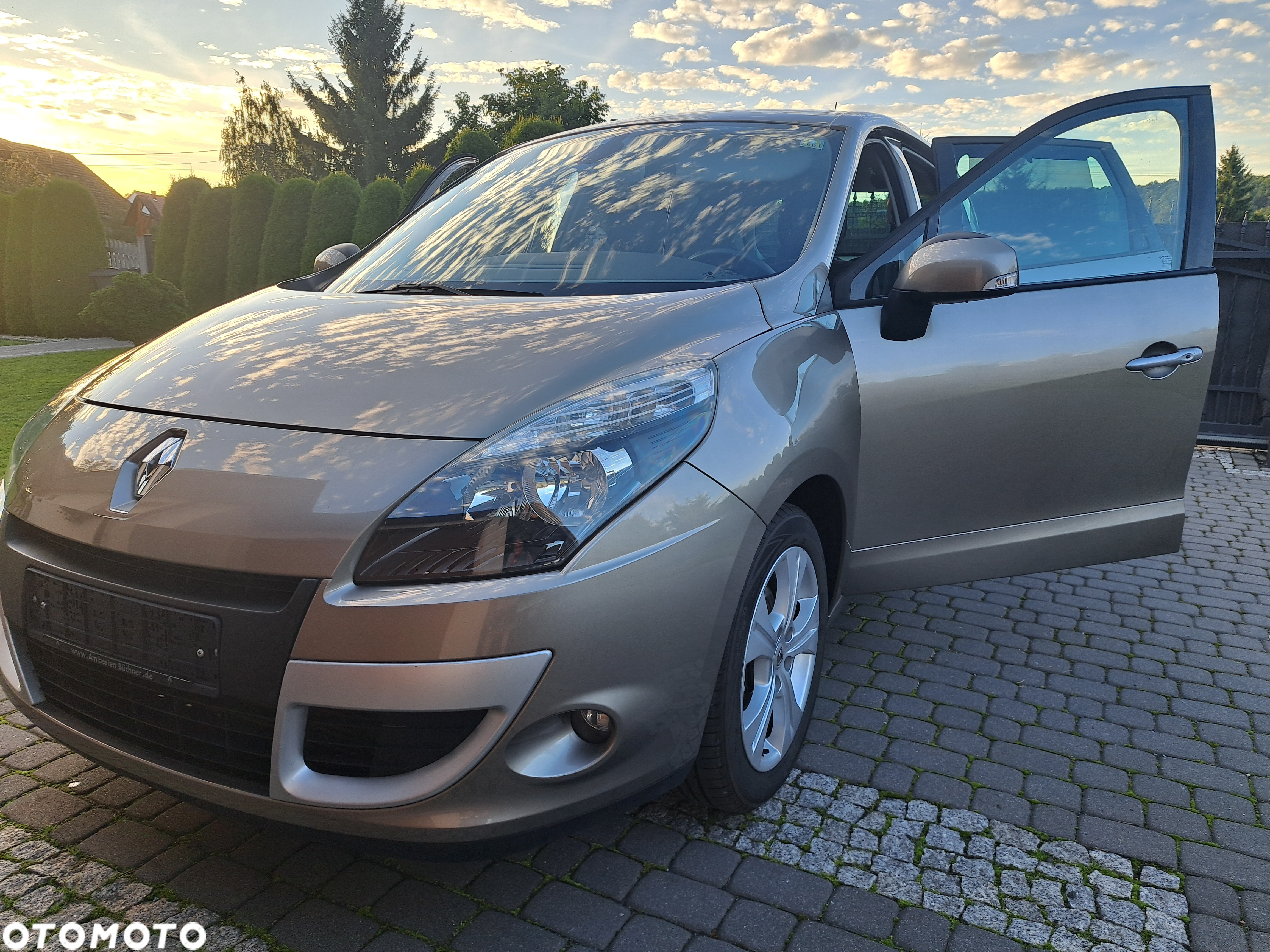 Renault Scenic 1.4 16V TCE TomTom Edition - 25