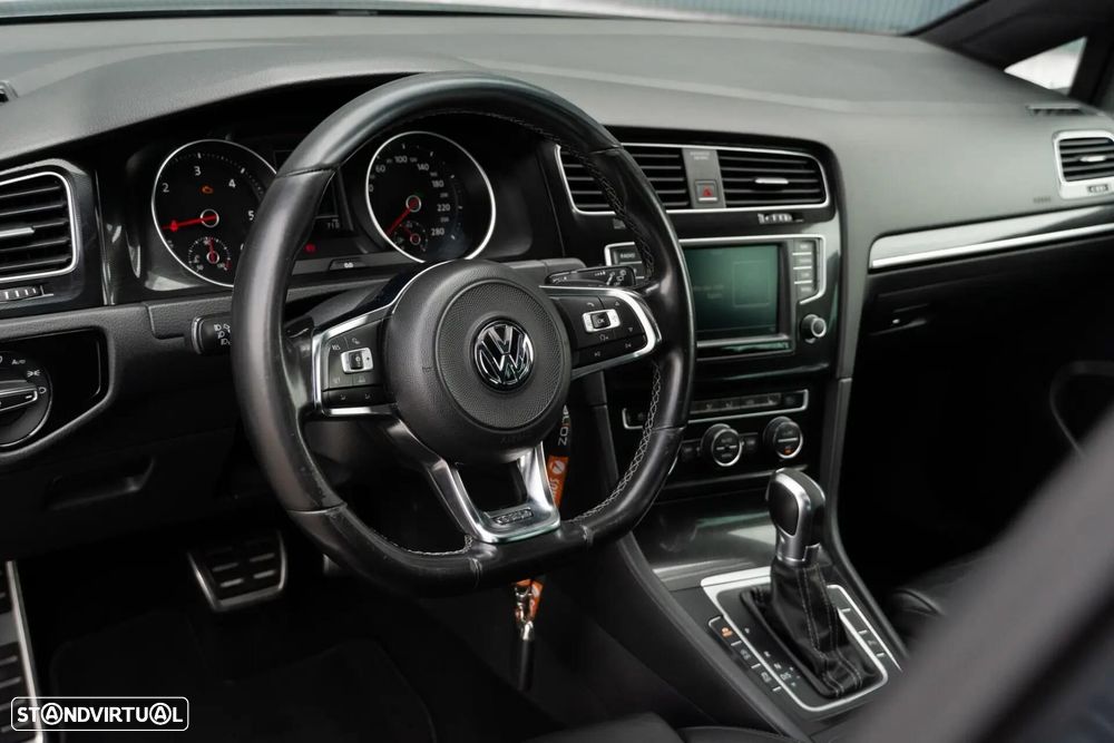 VW Golf 2.0 TDI GTD DSG - 8