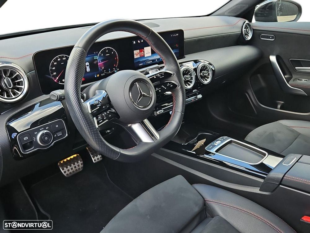 Mercedes-Benz CLA 180 d Shooting Brake AMG Line Aut. - 11