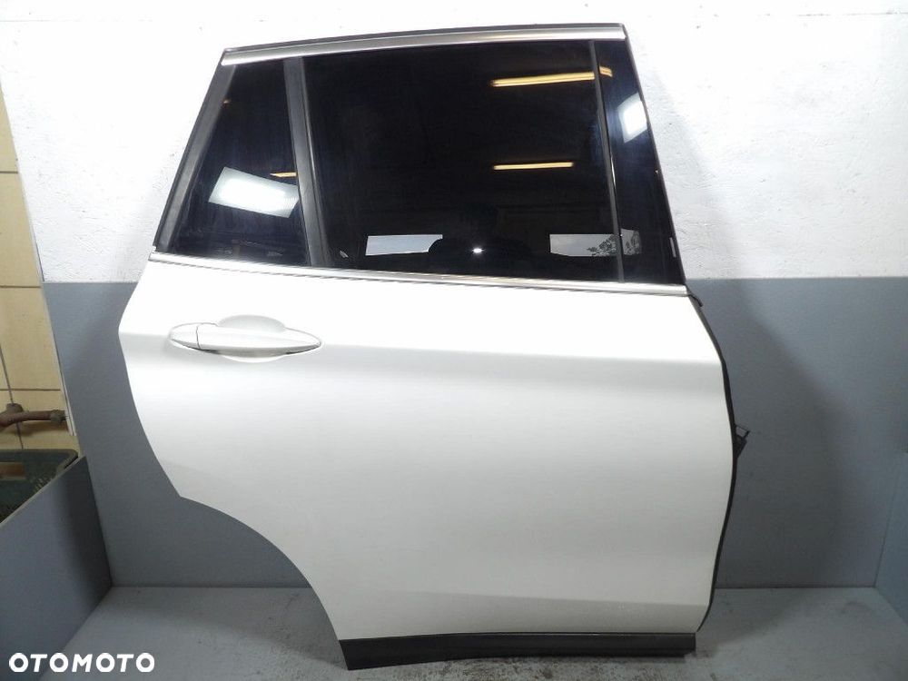 BMW X1 F48 DRZWI TYŁ PRAWE A96 - 1