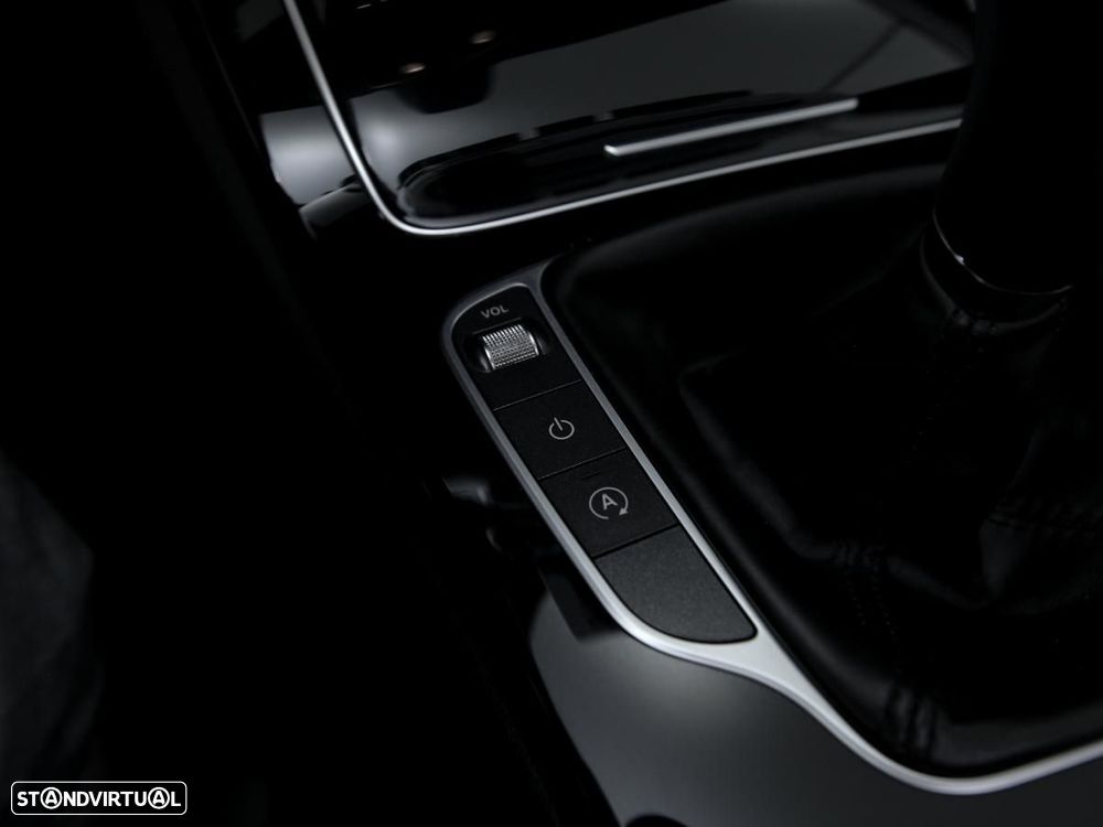 Mercedes-Benz C 200 - 21