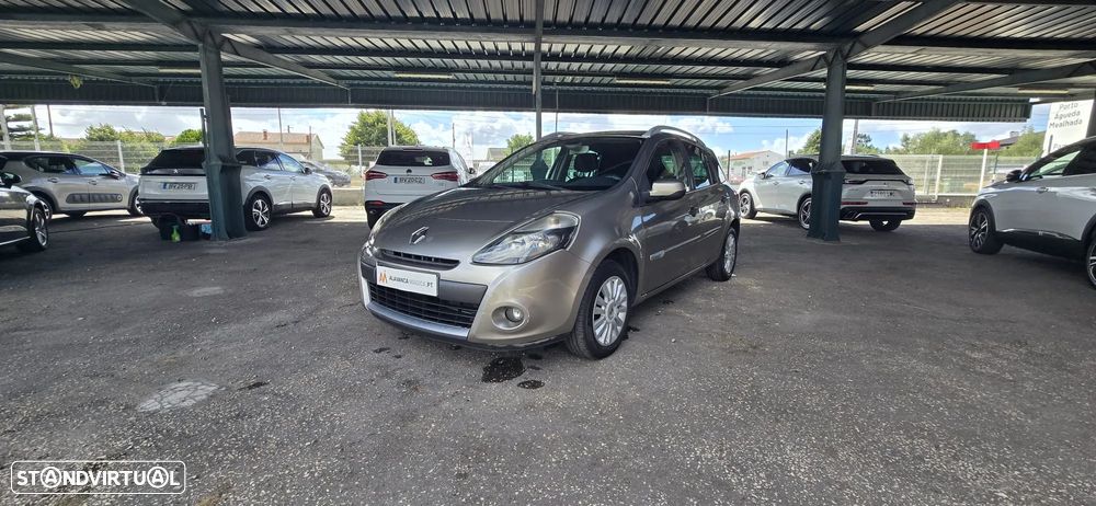 Renault Clio Sport Tourer - 1