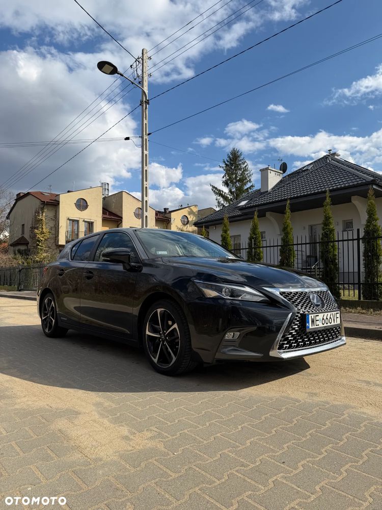 Lexus CT 200h Business Edition - 13