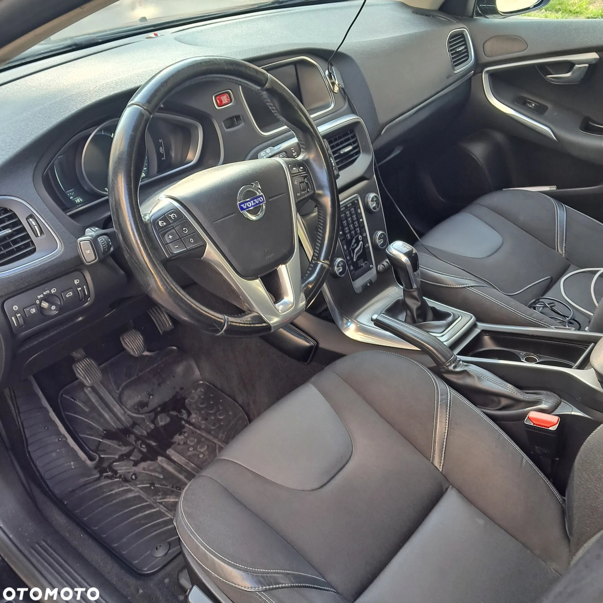 Volvo V40 D2 - 9