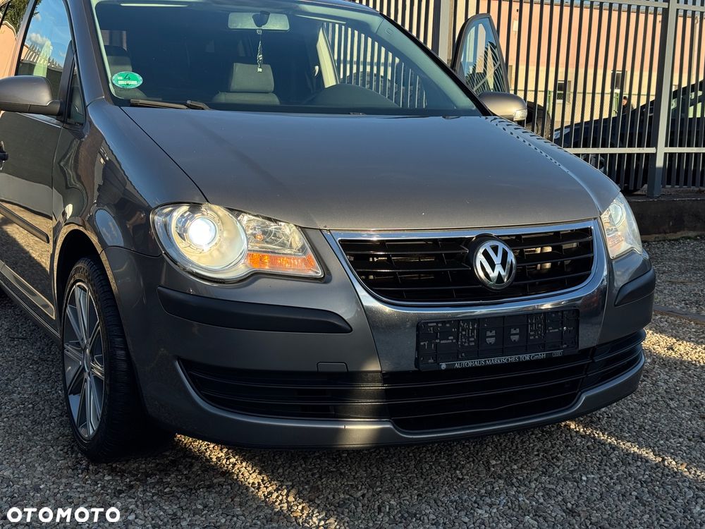 Volkswagen Touran 1.9 TDI DPF Blue Motion Trendline - 26