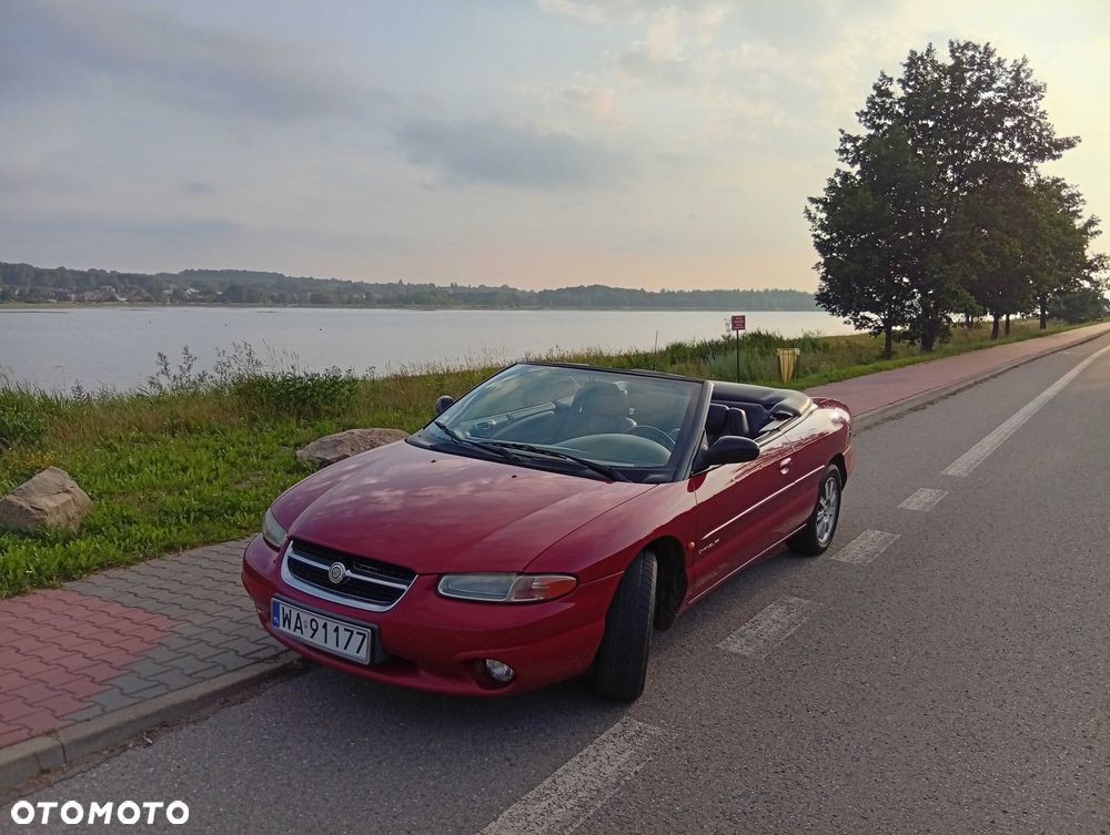 Chrysler Stratus - 2
