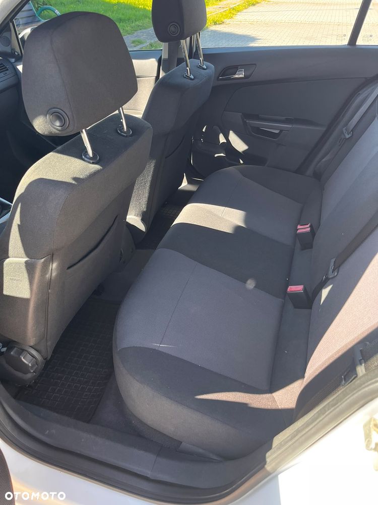 Opel Astra 1.4 - 6