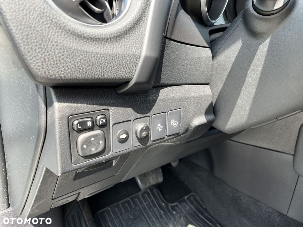 Toyota Auris - 18