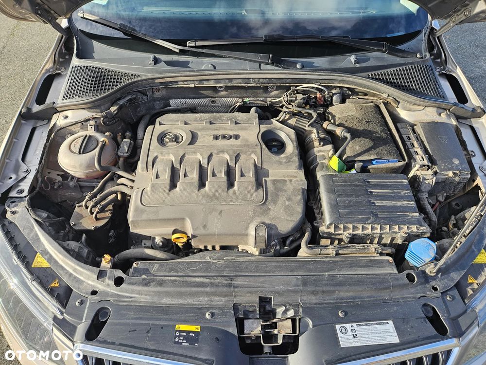 Skoda Octavia 2.0 TDI Ambition DSG - 18