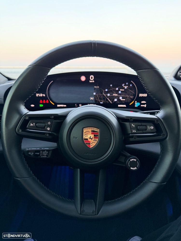 Porsche Taycan Sport Turismo Black Edition - 14