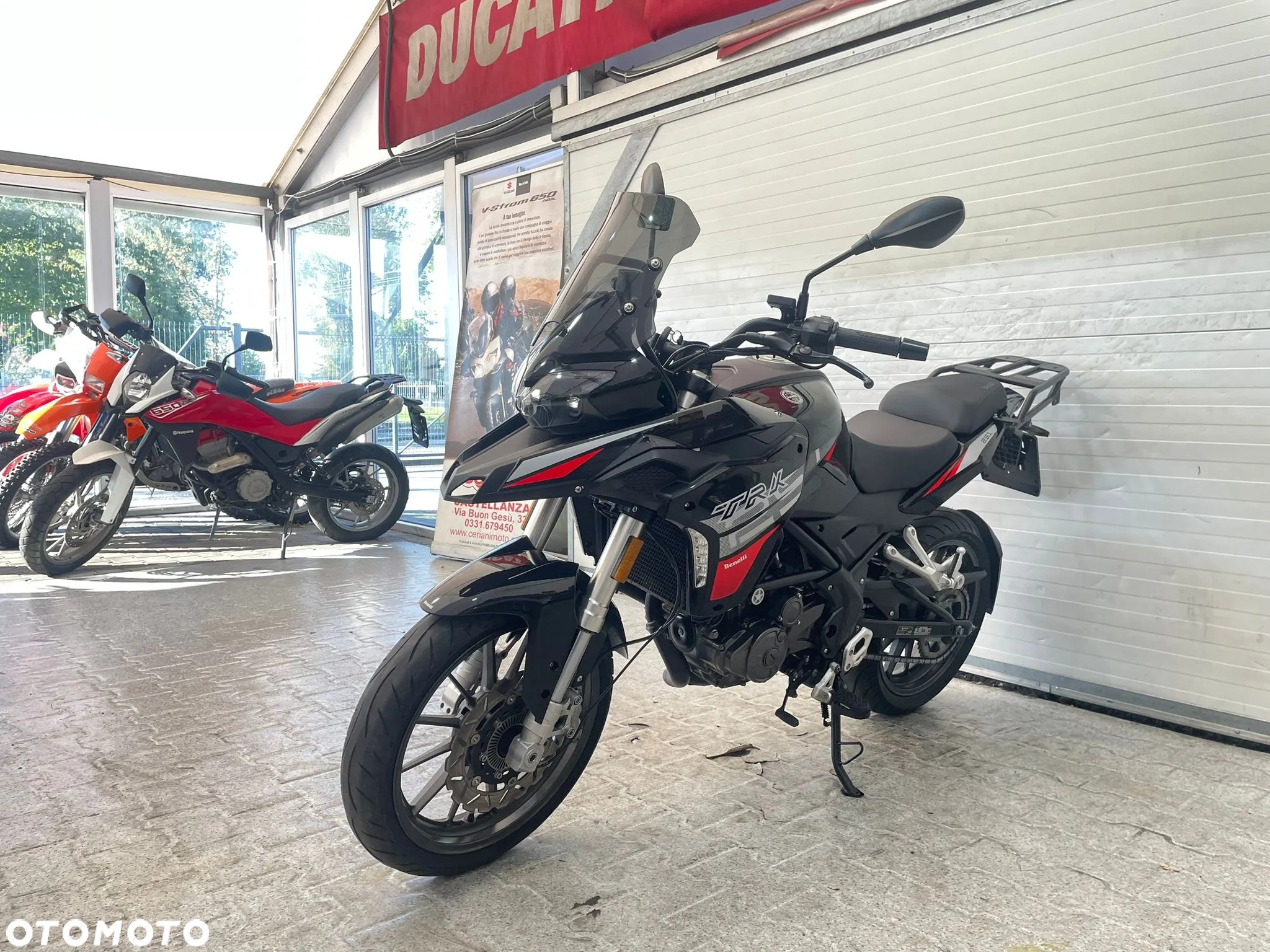 Benelli TRK 251 - 15