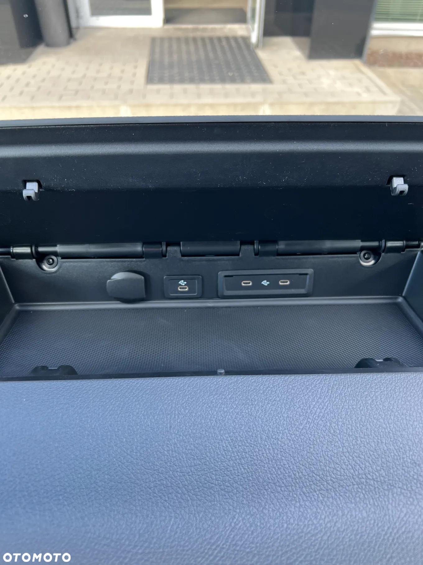 Mercedes-Benz Sprinter 319 CDI DOKA - 24