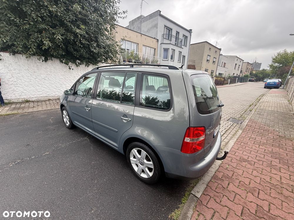 Volkswagen Touran 1.4 TSI Comfortline - 19