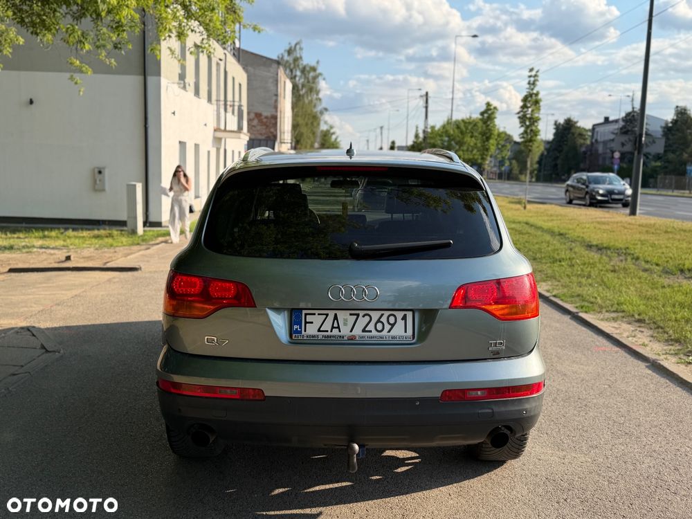 Audi Q7 3.0 TDI Quattro Tiptronic - 6