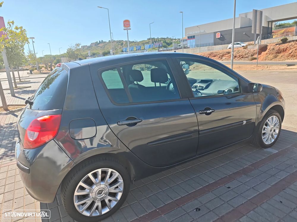 Renault Clio 1.2 16V Dynamique S - 3
