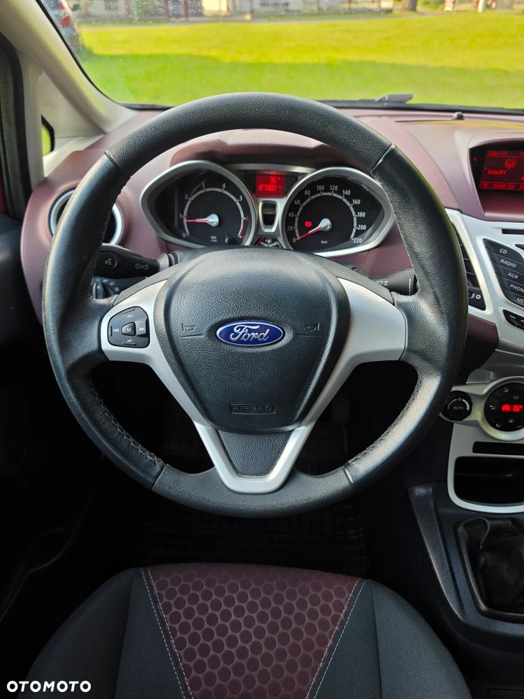 Ford Fiesta 1.25 Titanium - 11