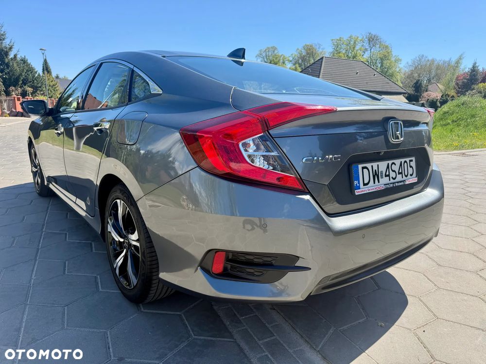 Honda Civic 1.5 T Prestige (Navi) - 17