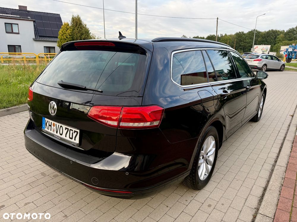 Volkswagen Passat 2.0 TDI (BlueMotion Technology) Comfortline - 9