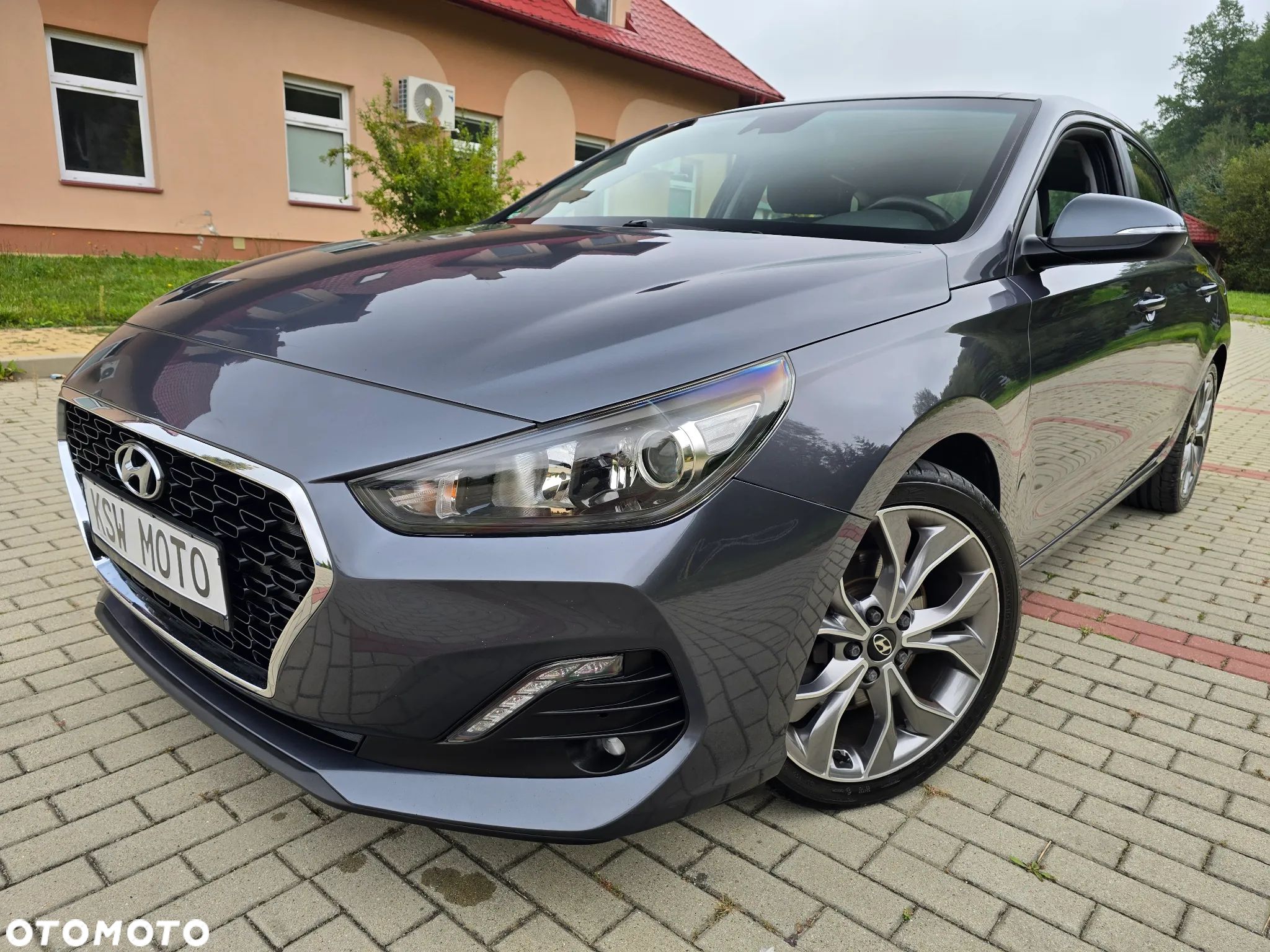 Hyundai i30 1.4 T-GDI Fastback Premium - 1