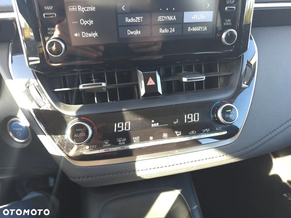 Toyota Corolla 1.8 Hybrid Comfort - 26